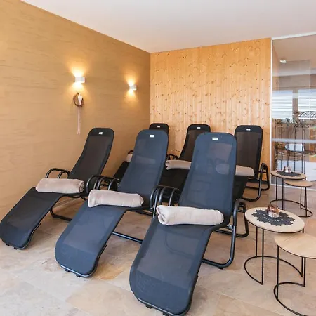 Alpenpanorama Konzett * Faschina