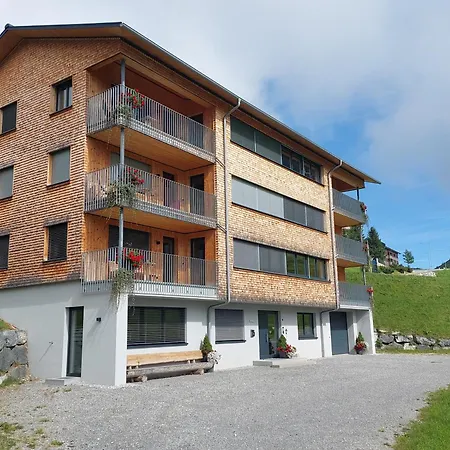 Alpenpanorama Konzett Apartamento Faschina